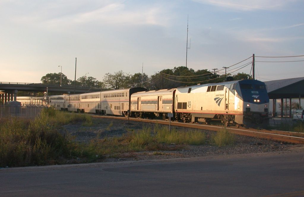 AMTK 49  18 Sep 2004  SB Train 21 (Texas Eagle) approaching 1st Street grade crossing  